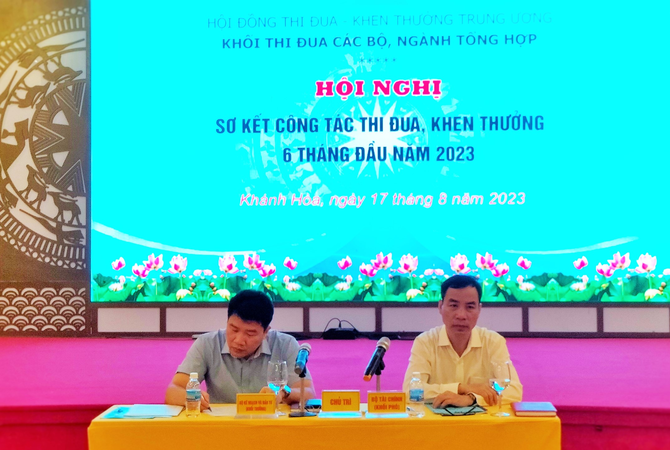 Hội nghị sơ kết thi đua, khen thưởng 6 tháng đầu năm 2023 Khối thi đua các bộ, ngành tổng hợp